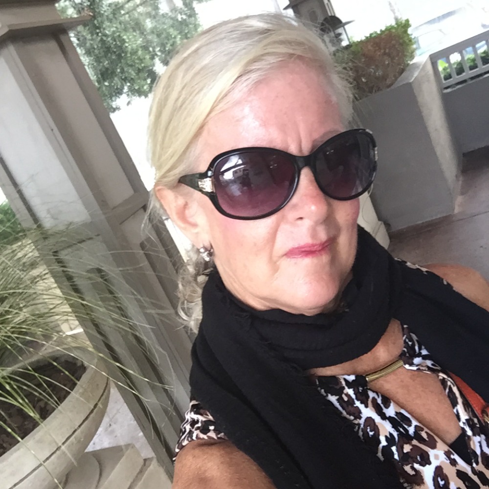 Meet your Posher, Christine